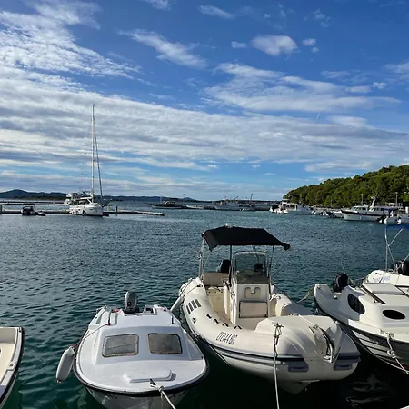 Marty House Camping *